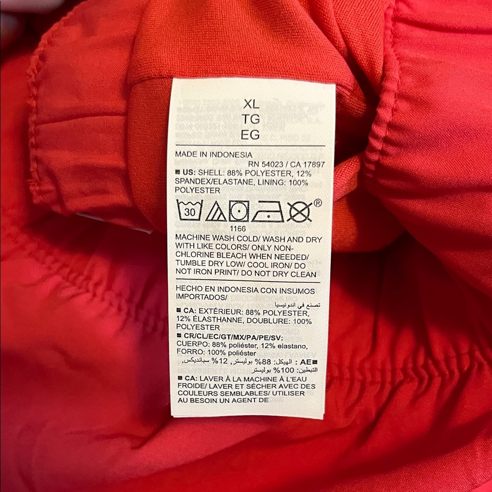 Old Navy Active Mid-Rise StretchTech Run Shorts 3-inch inseam Red, NWT - Picture 6 of 8